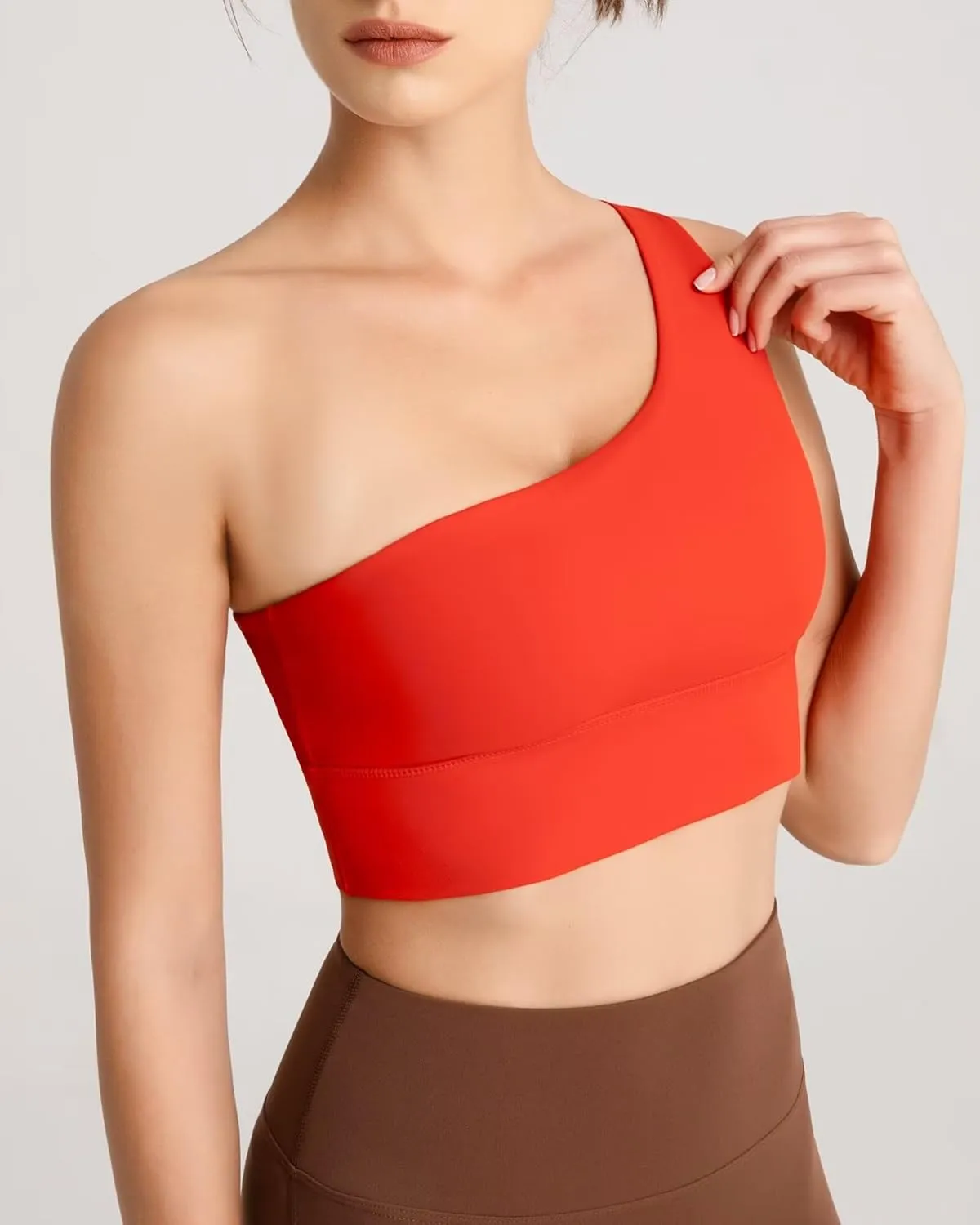 QUEENIEKE Womens One Shoulder Sports Bra Workout Strap Yoga Bras Cute Low Support Tops