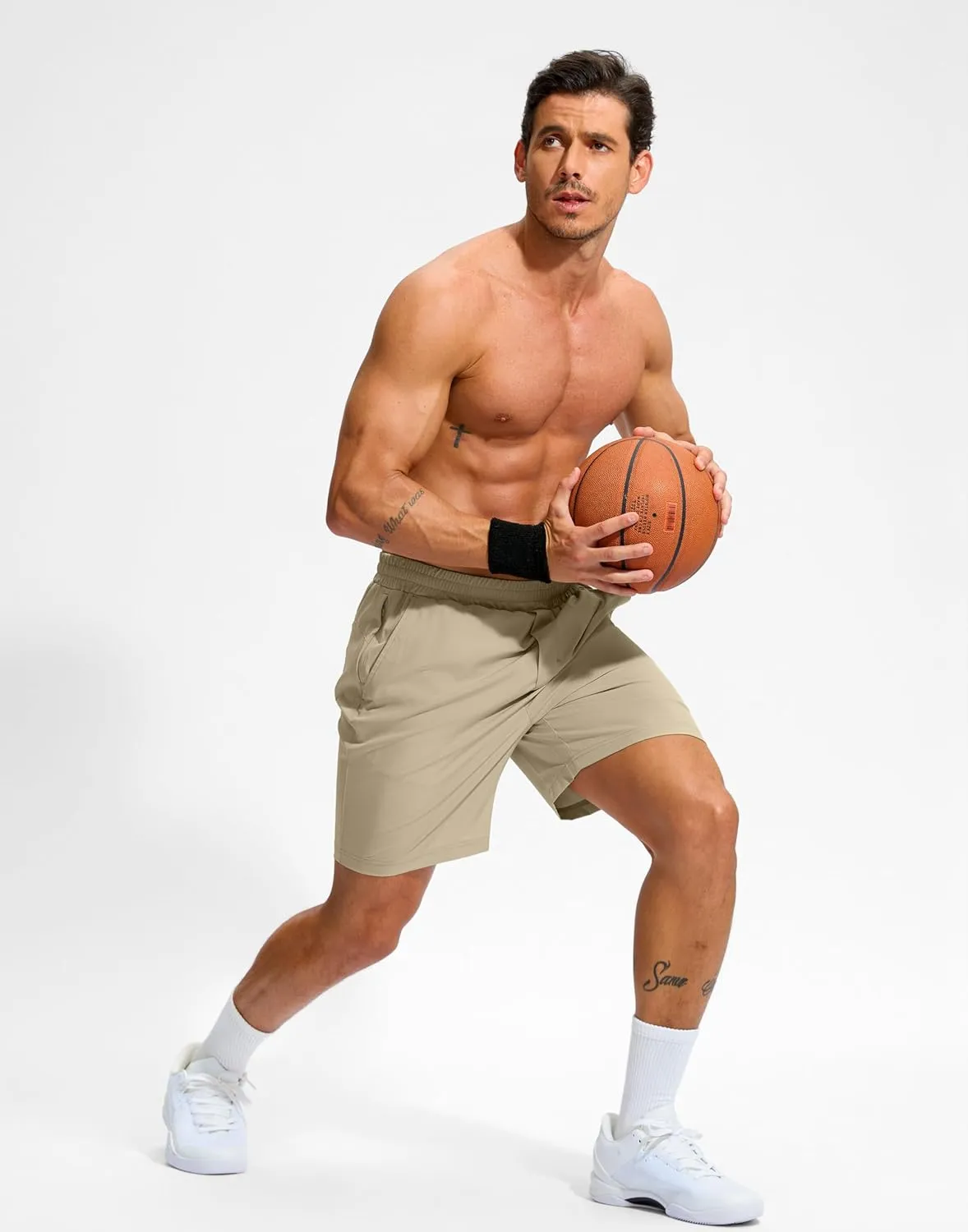Soothfeel Men's Athletic Workout Shorts with Zipper Pocket 5"/7" Running Gym Shorts for Men Lightweight Quick Dry Tennis